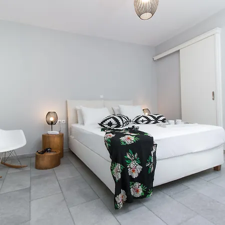 Ippokampos Beachfront 2*