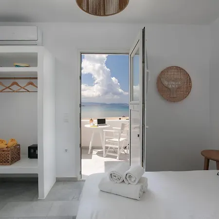 Hotel Ippokampos Beachfront 2*