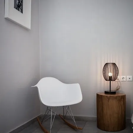 Ippokampos Beachfront Apartment Naxos City