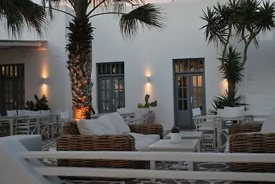 Ippokampos Beachfront Apartment Naxos City